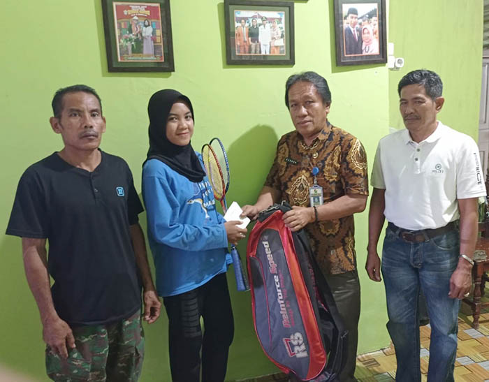 Nurmalia, Pebulutangkis Belia Majene Akan Berlaga di Piala Presiden