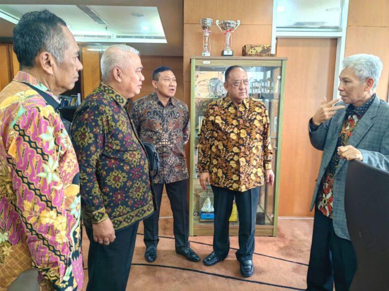 Ketum KONI Pusat Audiensi dengan Ketua Kamar Pembinaan MA Bahas Hukum Keolahragaan